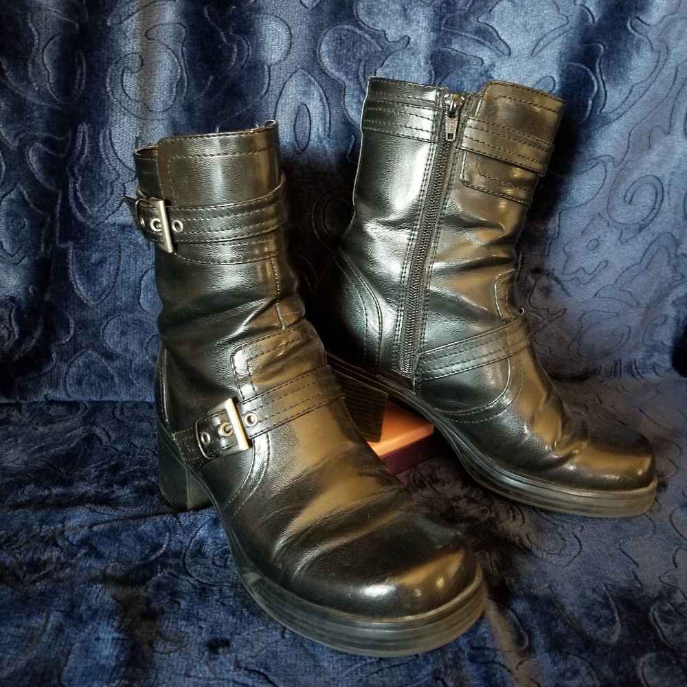 Black boots